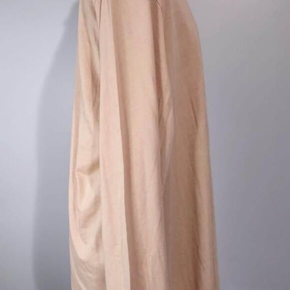 NWOT 2X Bella- Canvas Long Sleeve Cream Blouse C3844 - Picture 4 of 6